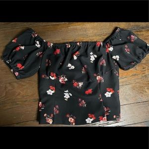 Gianni Bini off the shoulder dressy top